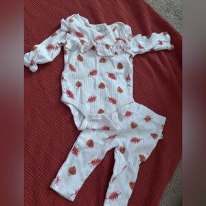 Never used 3-6m baby girl long sleeve & pants leaf print set.